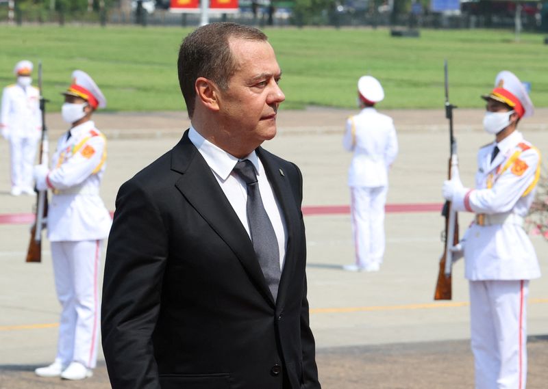 Putin ally grants Russia freedom to destroy undersea communication cables.
