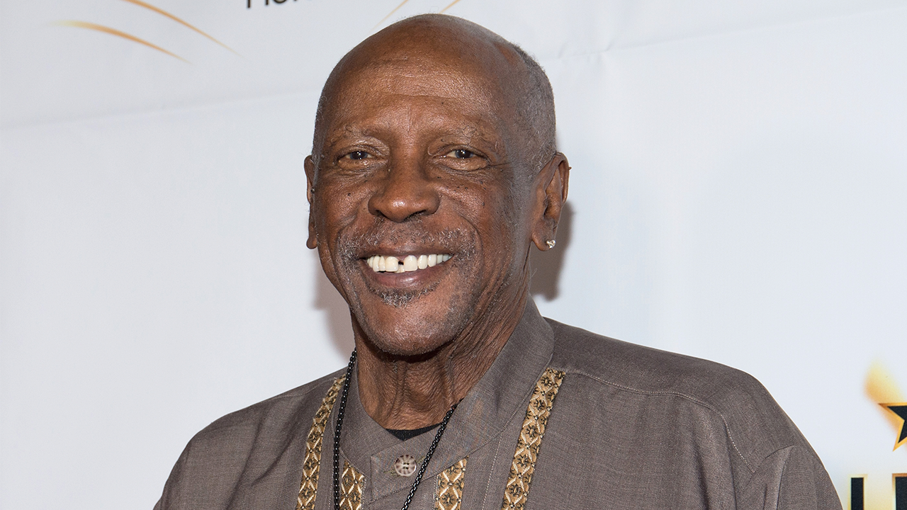 Featured image for "An Officer and a Gentleman" Star Louis Gossett Jr. Dies at 87