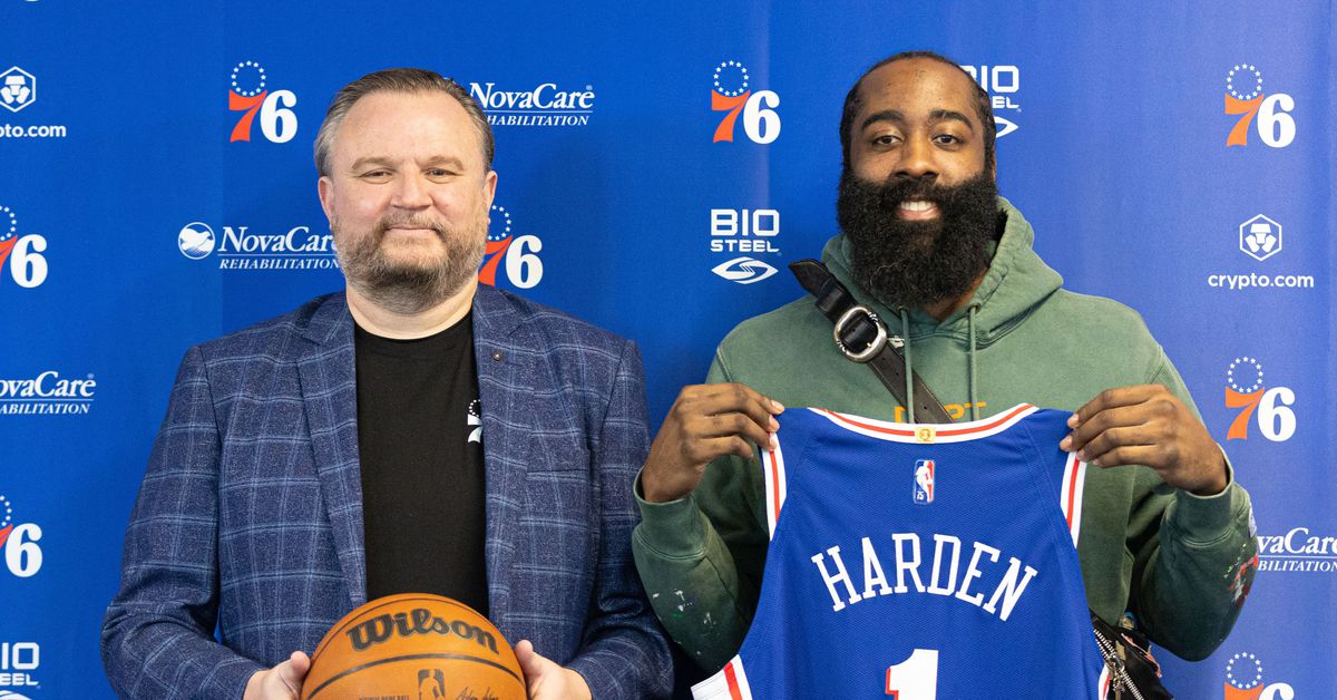 "76ers' Daryl Morey Slams Clippers as 'Unserious' in James Harden Trade Talks"