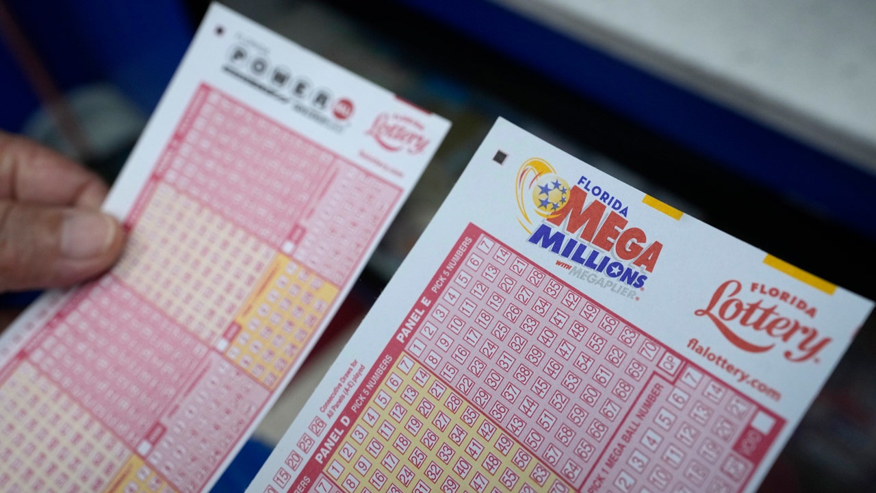 "Jersey Shore Town Sells $1.13B Mega Millions Jackpot-Winning Ticket"