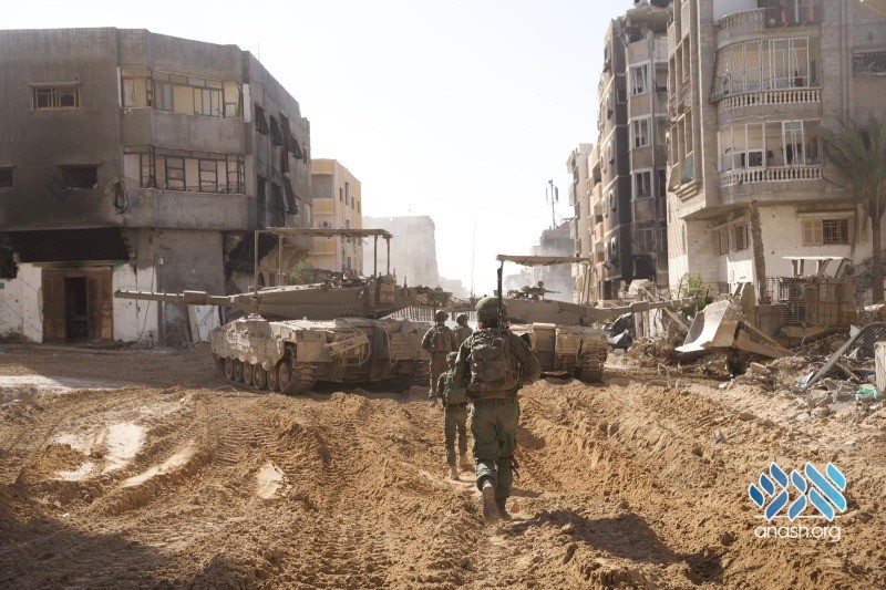 "US Strikes Houthis, Jordanian Smugglers Accosted in War Day 98"