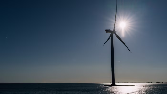 Featured image for Equinor to Invest Nearly $1 Billion in Ørsted Rights Issue Amid Market Turbulence