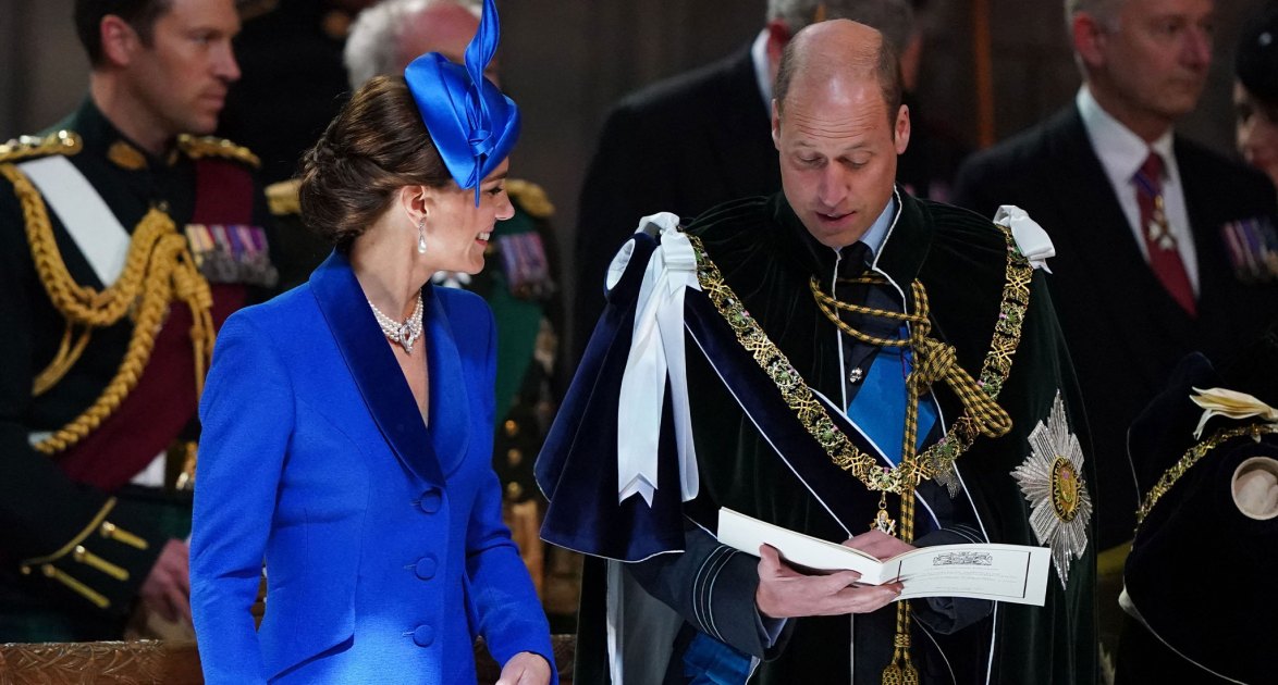 "Royal PDA: Kate Middleton and Prince William's Playful Moment Steals the Show at King Charles's Coronation"
