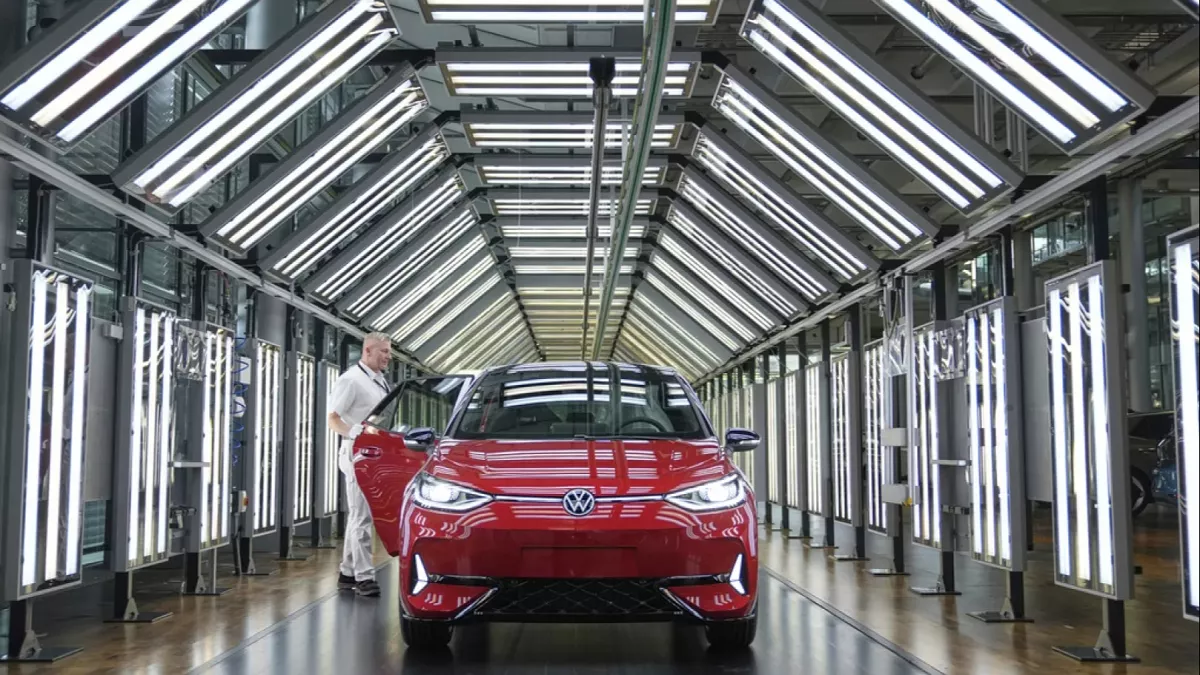 Featured image for Tesla's European Sales Decline Continues Amid Market Challenges