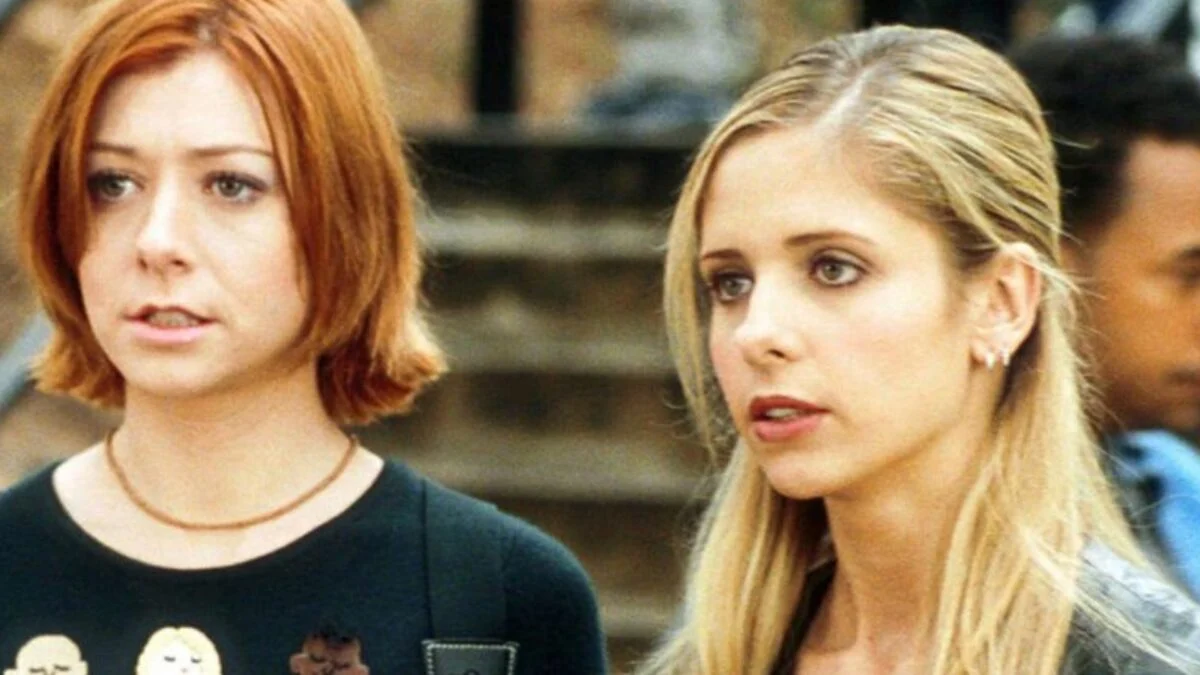 Featured image for Sarah Michelle Gellar Defends 'Buffy' Reboot and Its Respect for the Original
