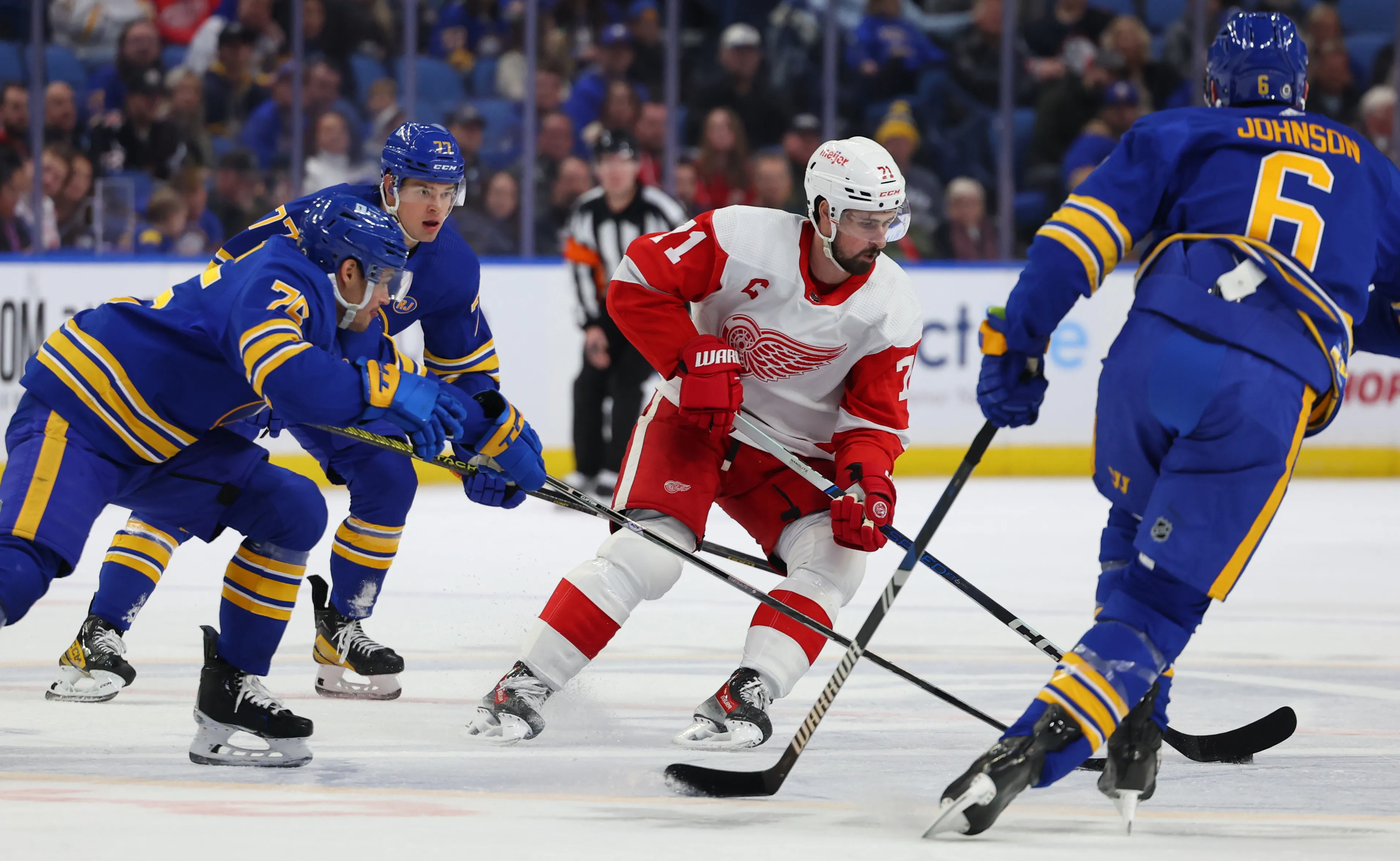 Sabres Struggle to Find Winning Formula as Red Wings Soar