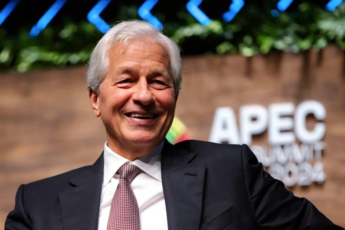 Jamie Dimon Predicts 3.5-Day Workweek and 100-Year Lifespans for Future Employees