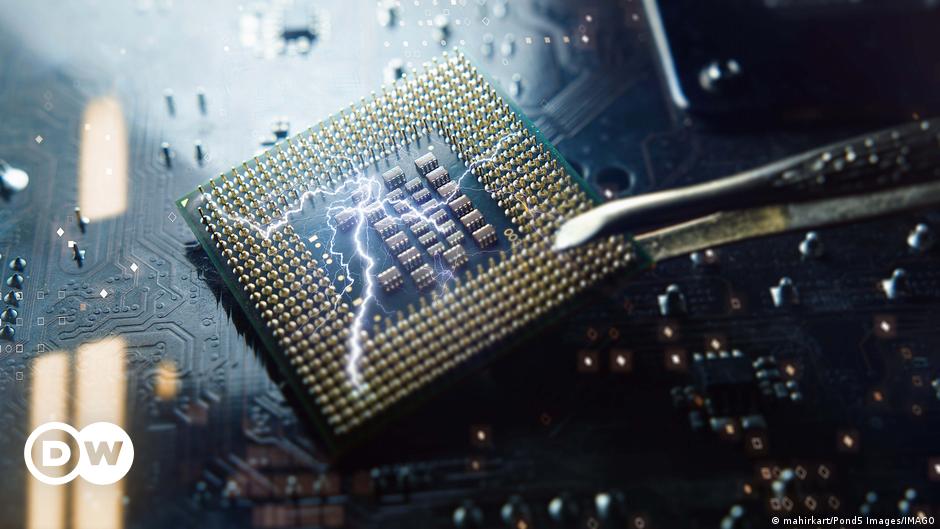 "Breakthrough Graphene Semiconductor Promises Revolution in Computing Speed"