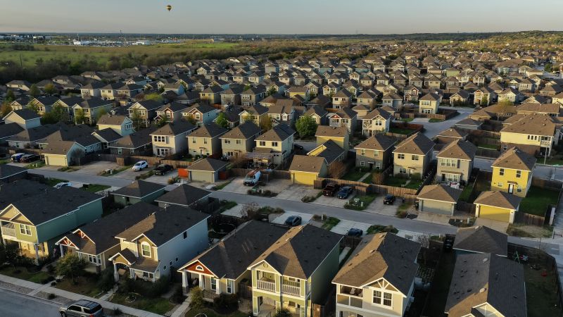 "Record High March Prices Lead to Drop in US Home Sales Despite Surge in Supply"