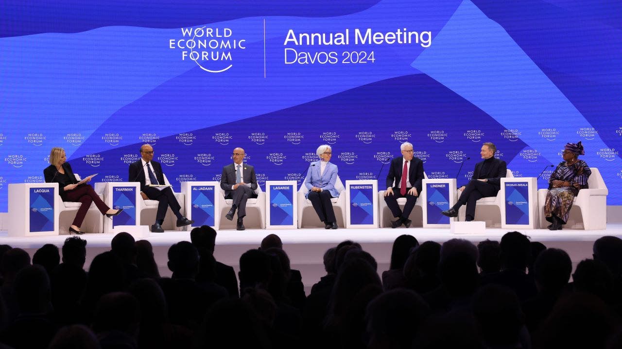 Featured image for "Global Carbon Tax Debated by World Leaders at World Economic Forum"