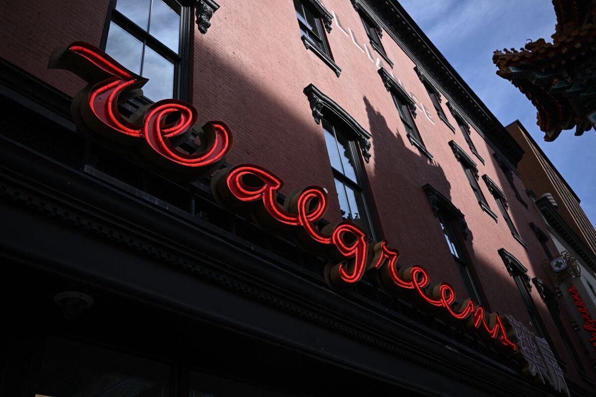 Featured image for "Former Cigna Executive Considered for Walgreens CEO Role"