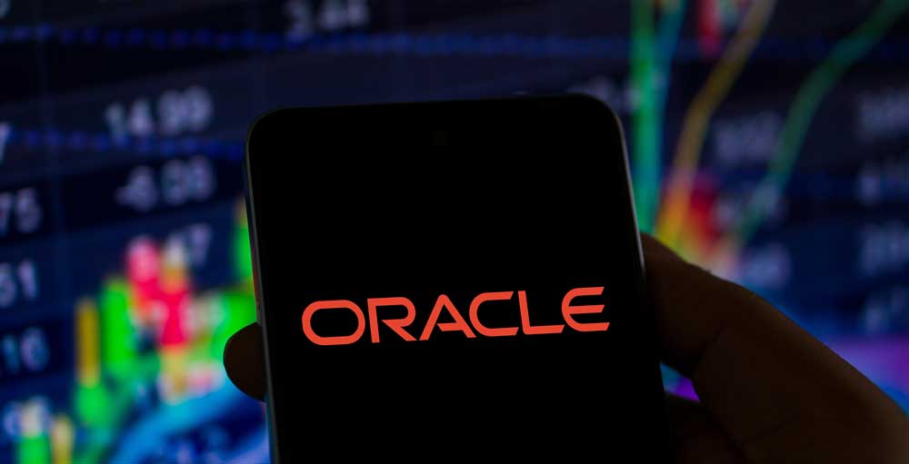 Featured image for Oracle Stock Drops Amid Data Center Funding Disputes and AI Concerns