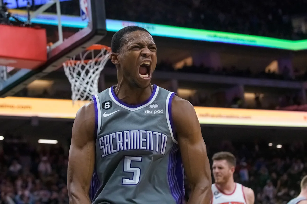De'Aaron Fox Takes Home NBA's First Clutch Player of the Year Award