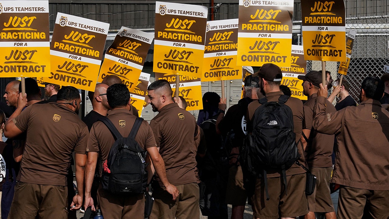 "Record-Breaking UPS Strike Threatens Unprecedented Financial Fallout"