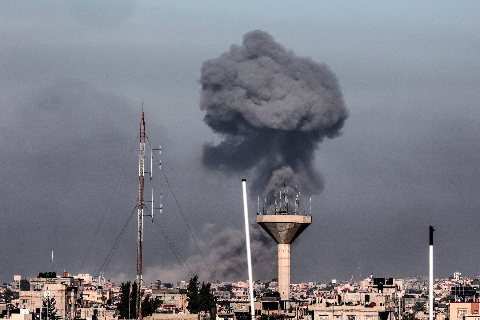 "Navigating the Path to Cease-fire: Israel's Critical Steps in Ending the Conflict with Hamas"