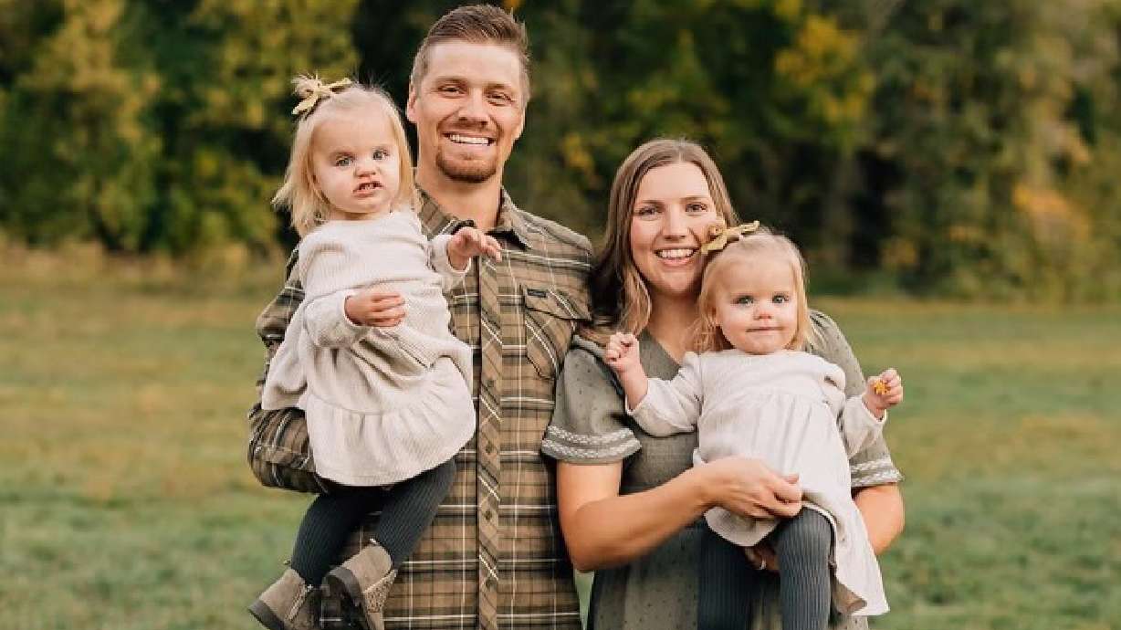 "Tragic Loss: Farmington Woman Succumbs to Cancer 1 Day After Diagnosis, Leaving Husband and Twin Daughters"