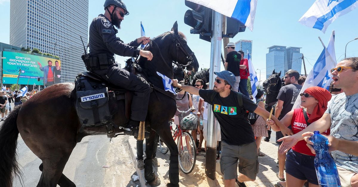 Israelis Rally Against Netanyahu's Supreme Court Bill in Day of Disruption