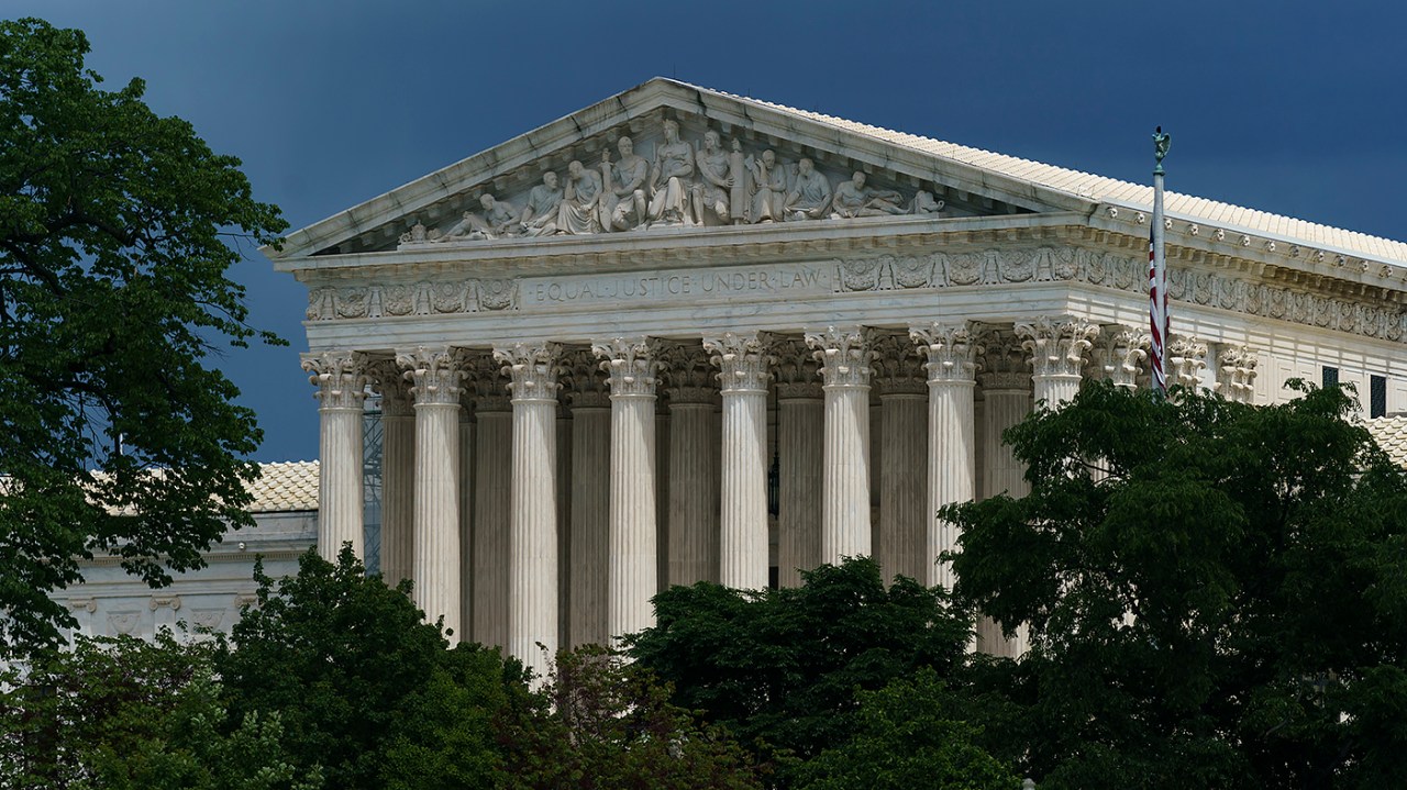 Ethics Issues Surrounding Supreme Court Justices Spark Political Debate