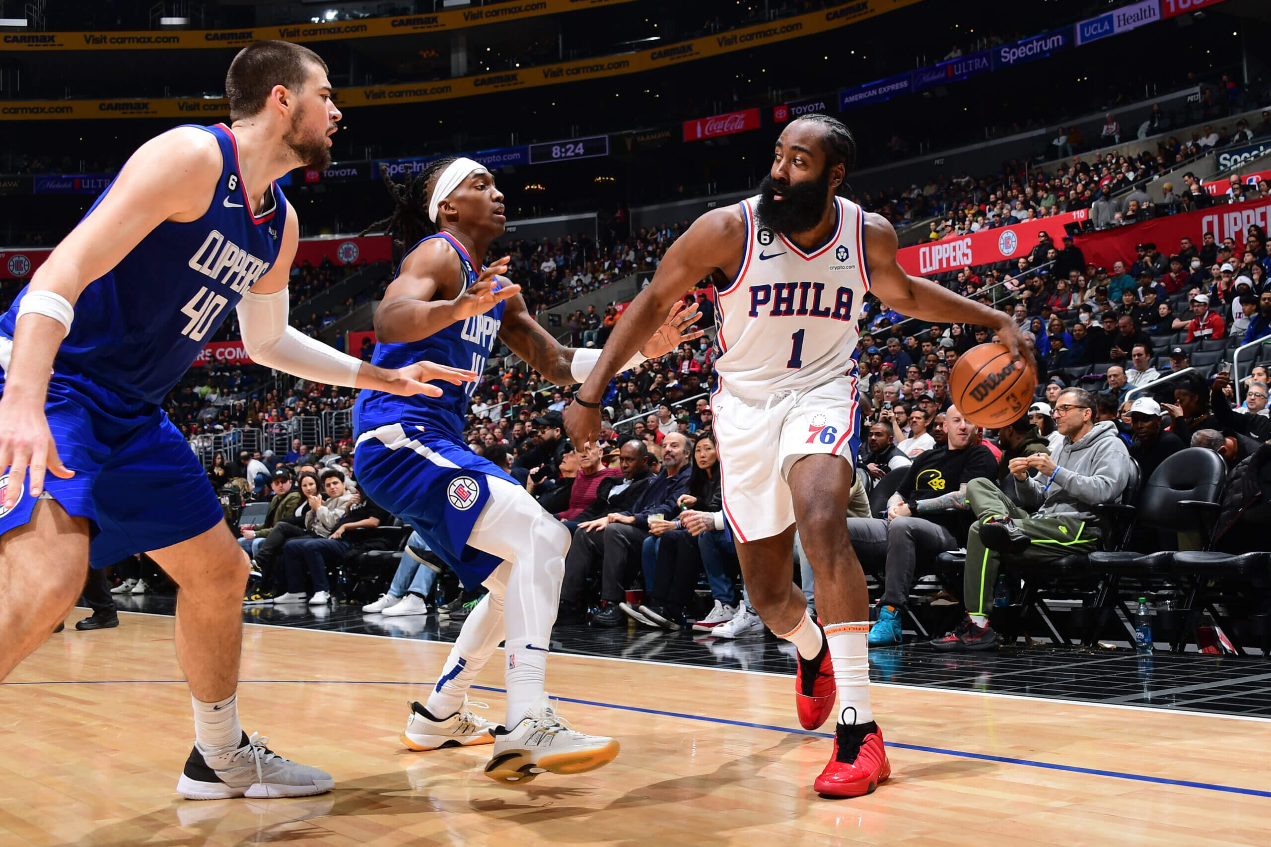 "James Harden Traded to Clippers in Blockbuster Deal with 76ers: Sources"
