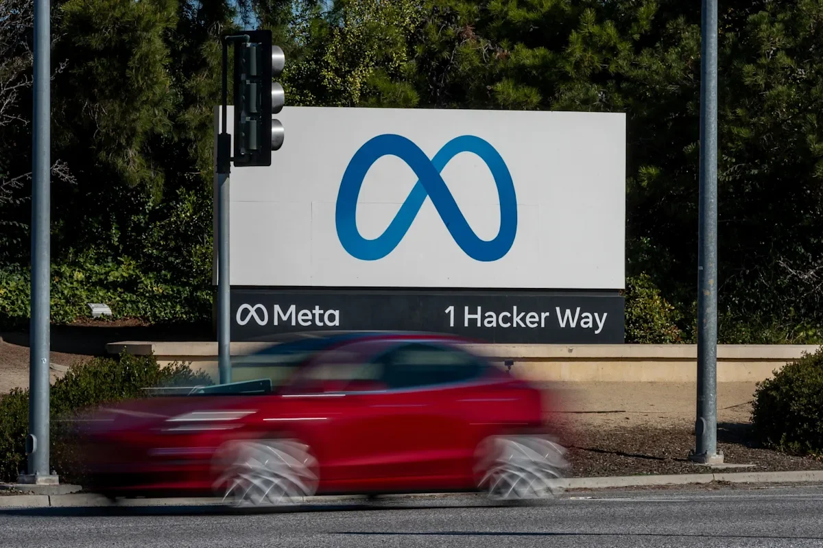 Meta pivots from metaverse to AI devices with job cuts