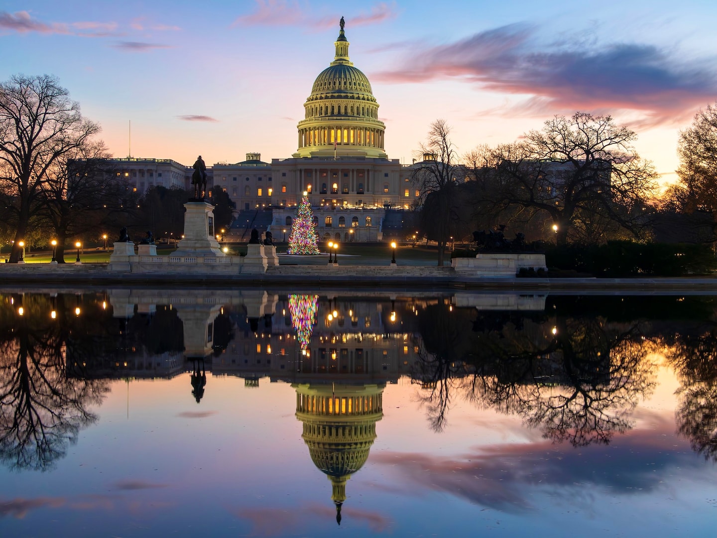 Featured image for Severe Weather Alert: Sun-filled Skies Turn to Storms in D.C. Area