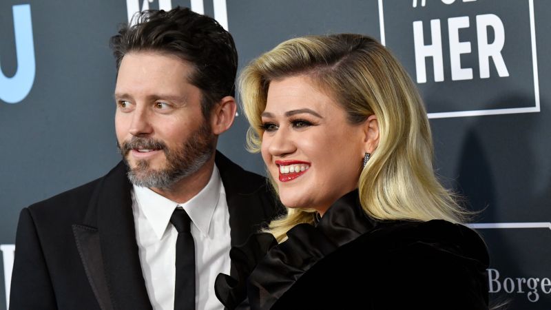 Kelly Clarkson Postpones Vegas Residency Due to Ex-Husband's Illness