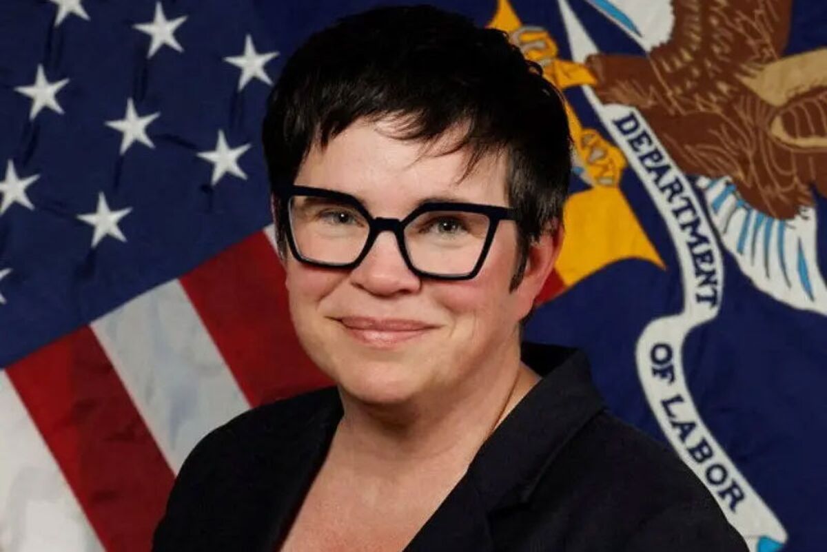 Featured image for Former BLS Chief Warns Against Politicizing Economic Data After Firing