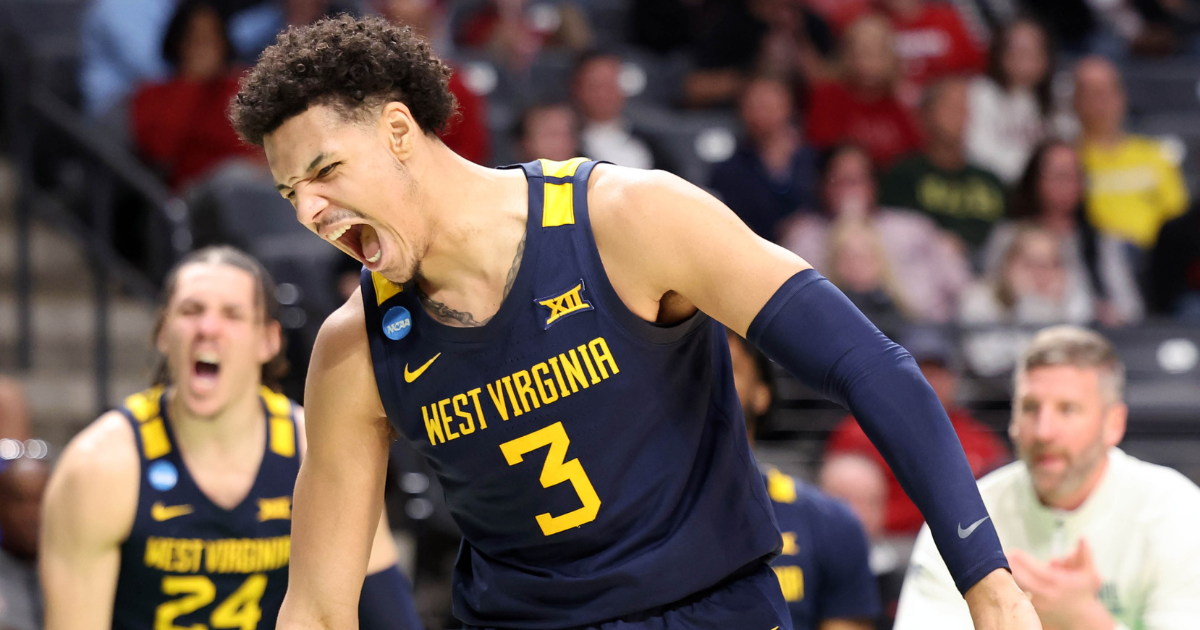 Featured image for "Kentucky's Recruiting Coup: Tre Mitchell Commits After Huggins' Resignation"