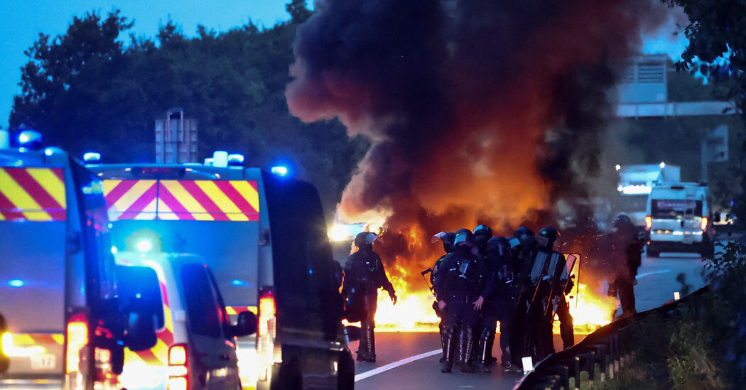 Featured image for France Faces Political Turmoil Amid Leadership Changes