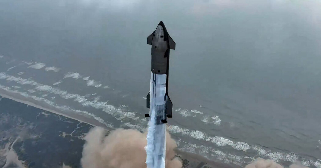 Featured image for SpaceX Starship Completes 4th Test Flight with Successful Ocean Landing