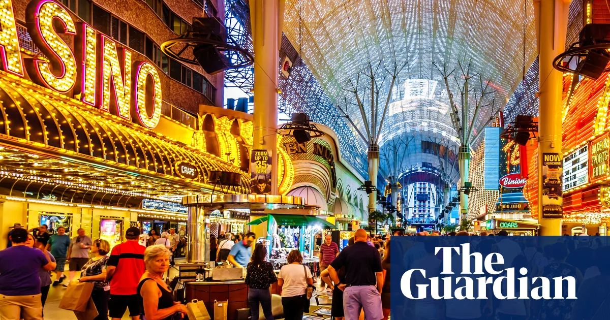 Featured image for US Tourism Declines as International Travel Routes Shrink Amid Tariff Tensions