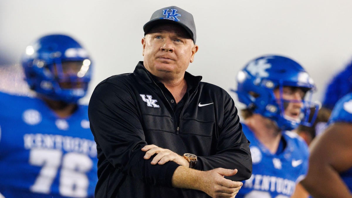 Featured image for Mark Stoops Chooses Kentucky Over Texas A&M, Ends Speculation
