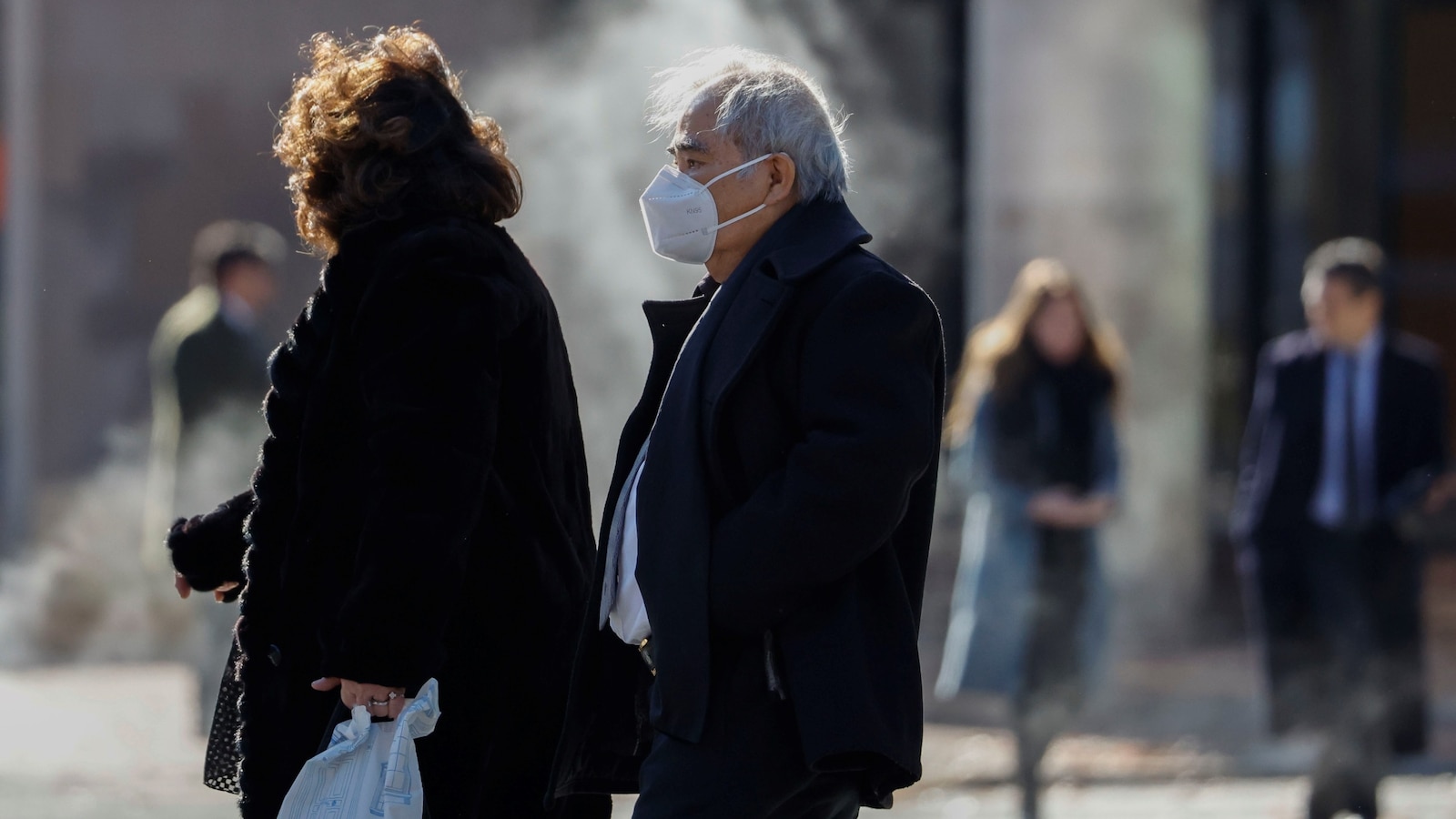 Featured image for "Link Between Long COVID and Brain Fog: Study Reveals Potential Cause"