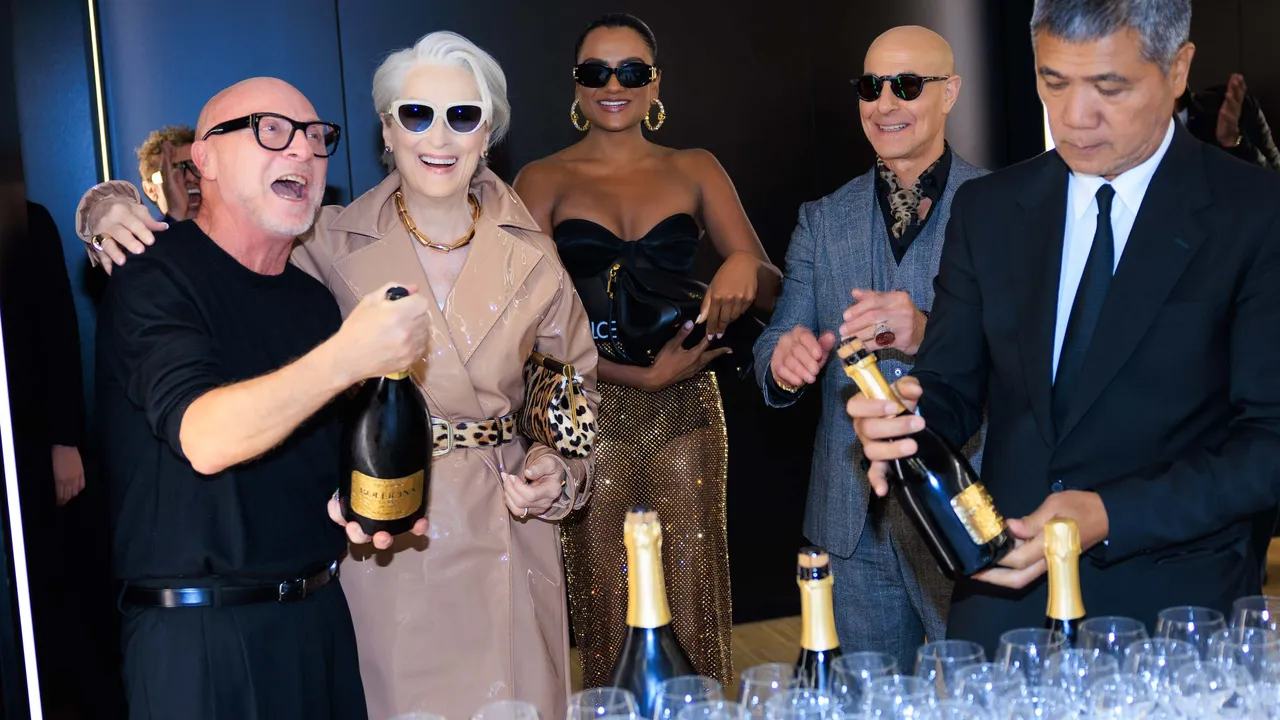 Featured image for Meryl Streep and Cast Make Surprise Appearance at Dolce & Gabbana Milan Show for 'The Devil Wears Prada 2'