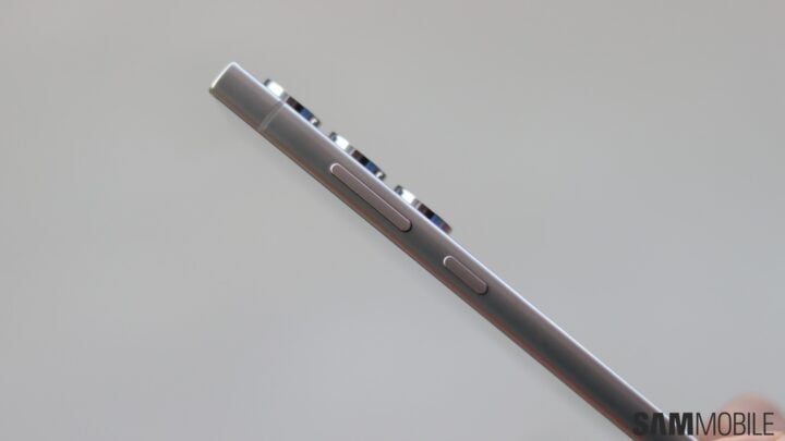 Featured image for "Xiaomi 14 Ultra: Pressure from Samsung, Leaked Renders, and Titanium Treatment"