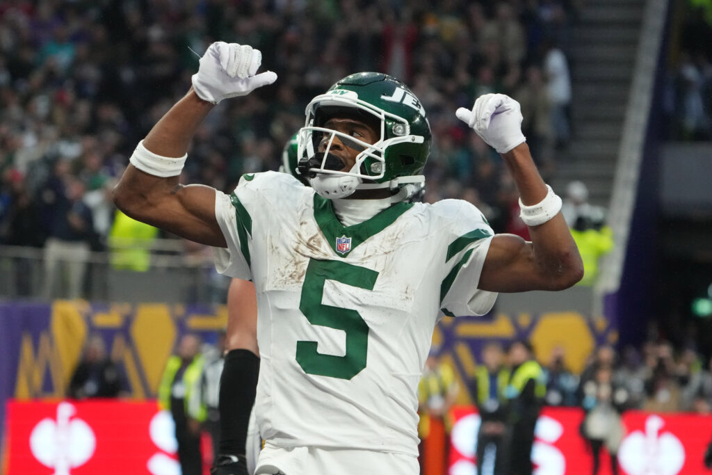 Featured image for Jets' Garrett Wilson Signs $130M, Four-Year Extension