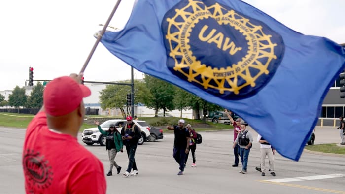 Featured image for "UAW President Shawn Fain Provides Auto Strike Update in Live Stream"