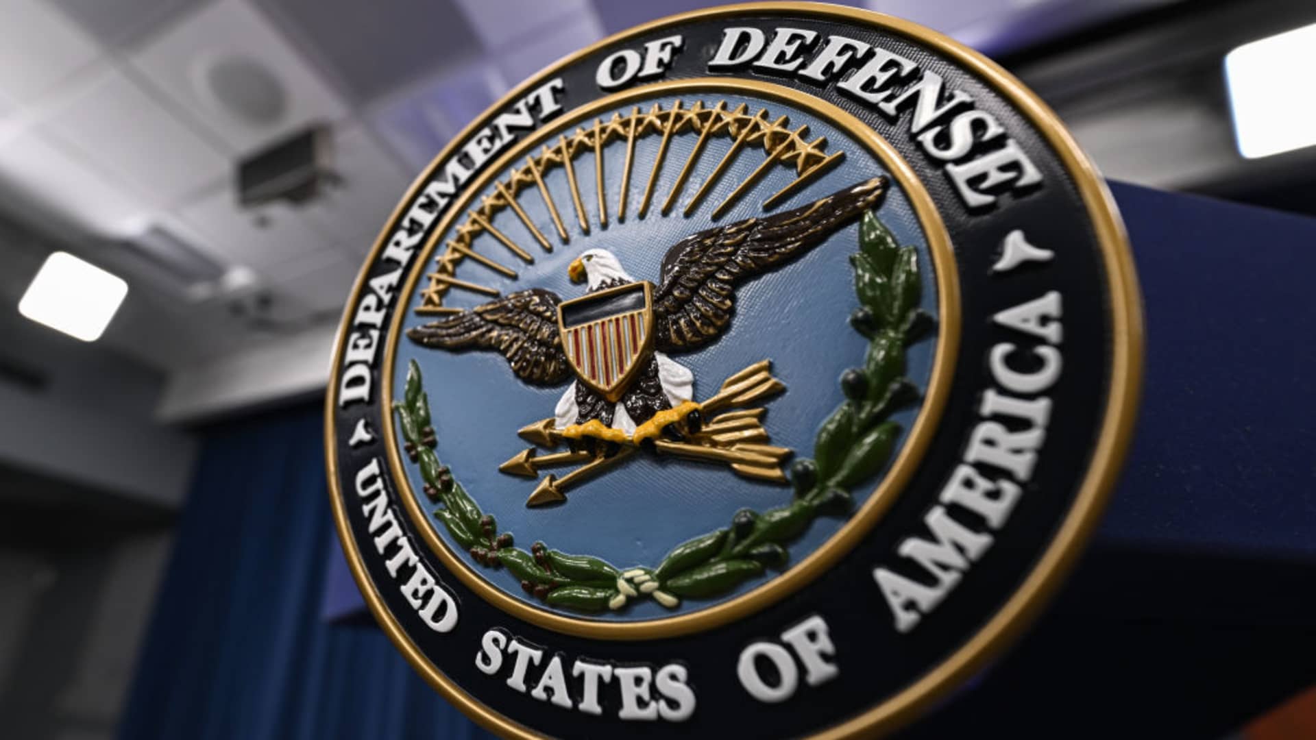Former U.S. Army sergeant indicted for offering classified information to China