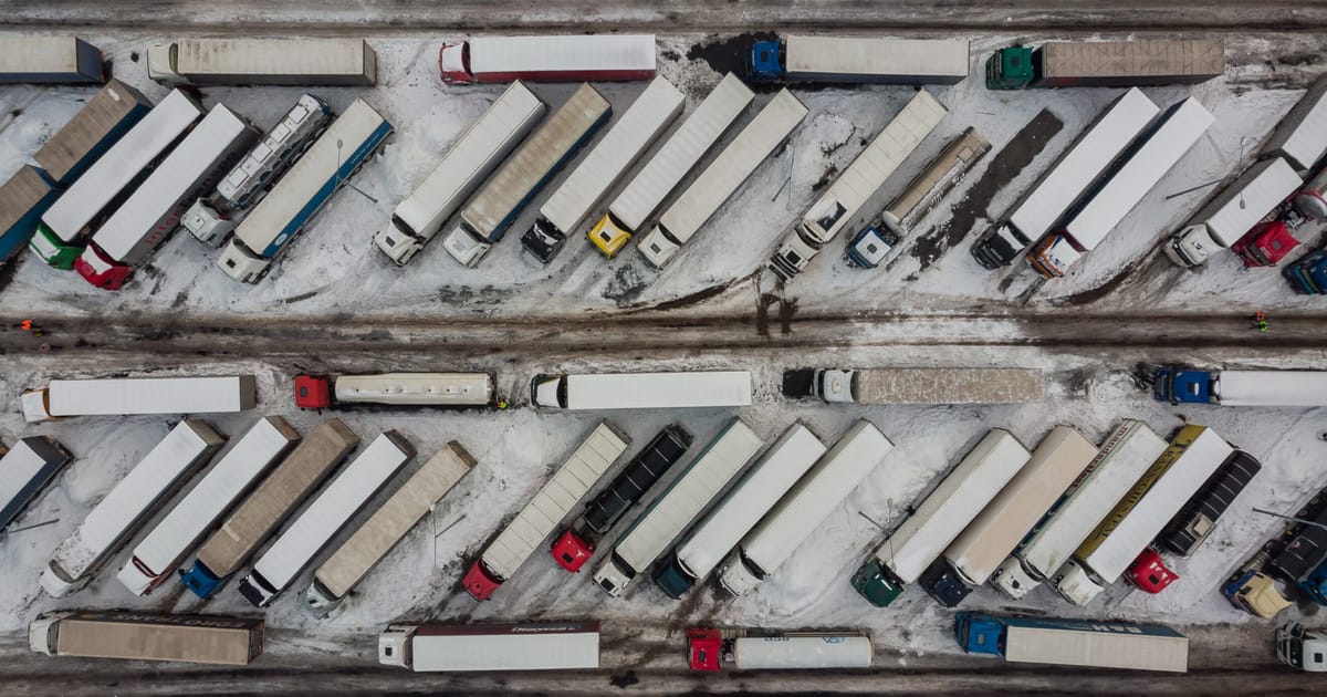 Featured image for "Polish Farmers End Ukraine Border Protest Following Government Agreement"