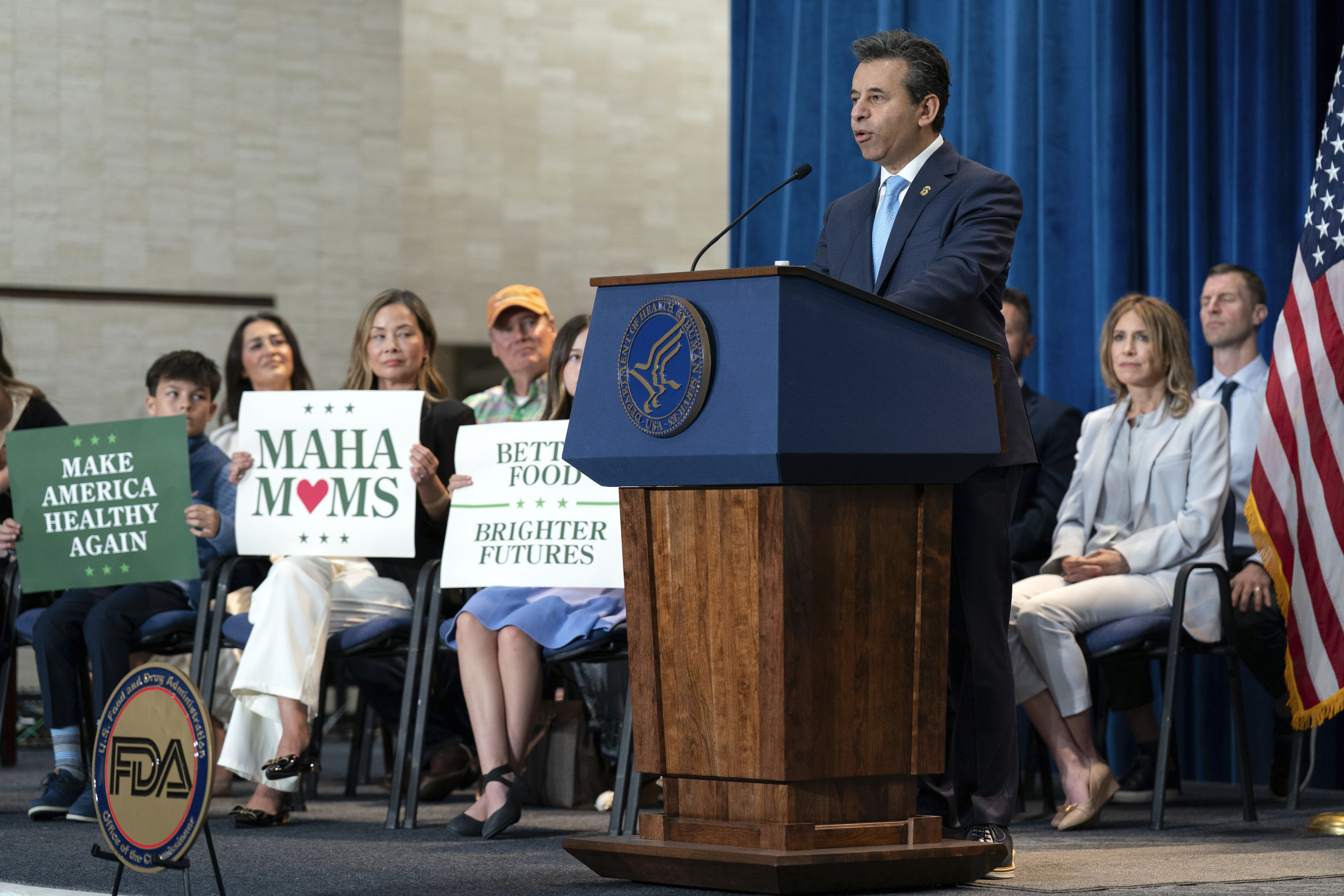 Featured image for U.S. Alters COVID Vaccine Guidelines Amid Controversy and Scientific Debate