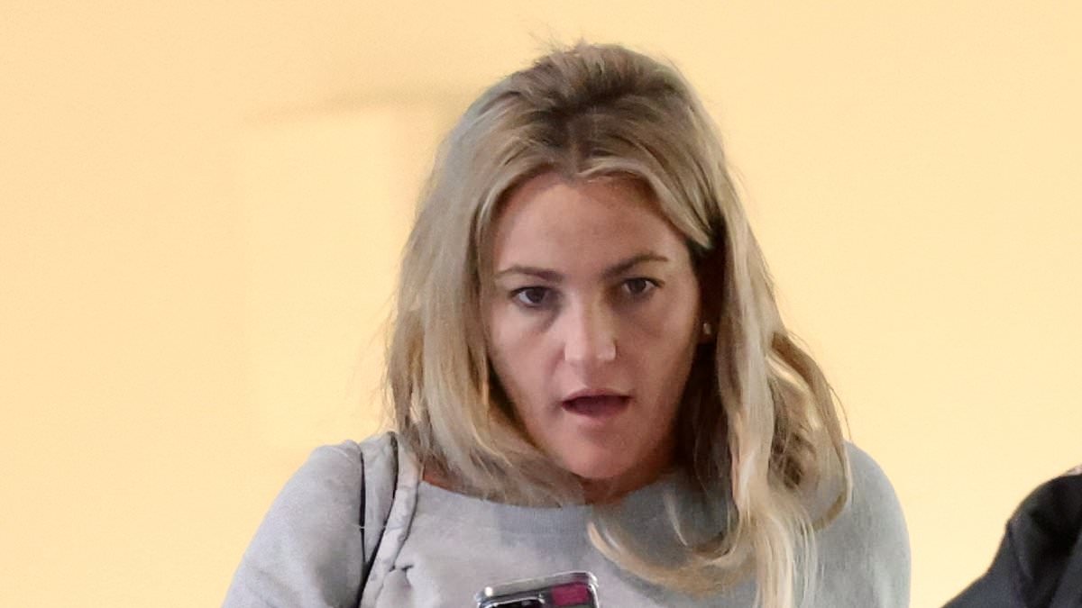 Featured image for Jamie Lynn Spears Travels Amid Father's Leg Amputation News