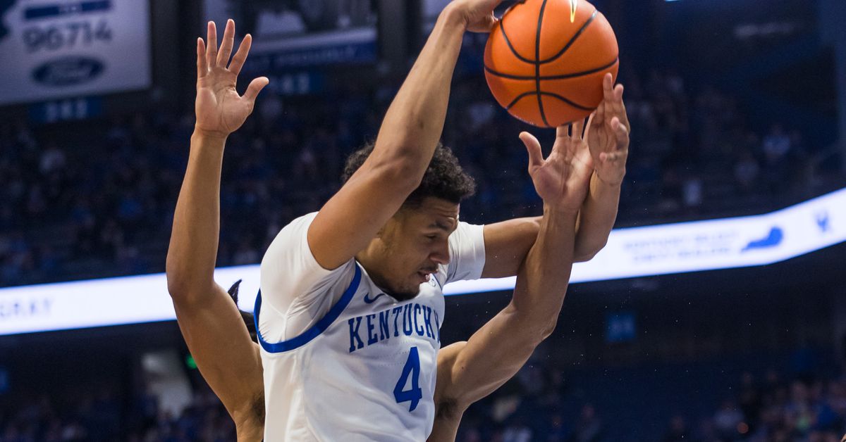 Featured image for "Kentucky Wildcats Dominate Saint Joseph's Hawks: Highlights, MVP, and Twitter Reactions"