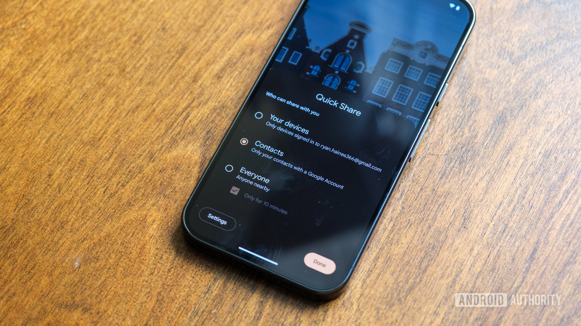 Featured image for Upcoming Quick Share for iPhones Confirmed by APK Teardown