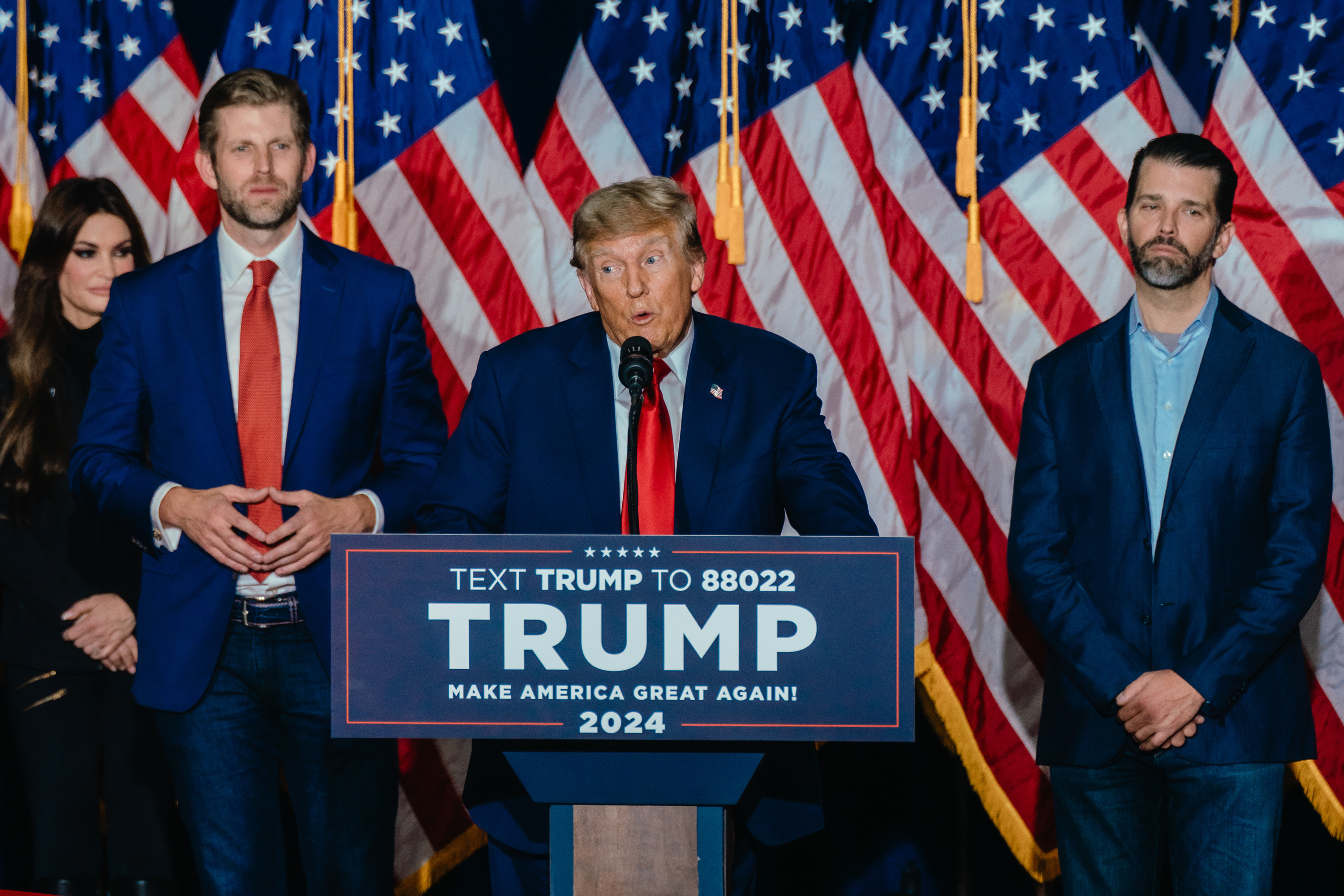 "Trump Pledges to Block Federal Reserve Digital Currency"