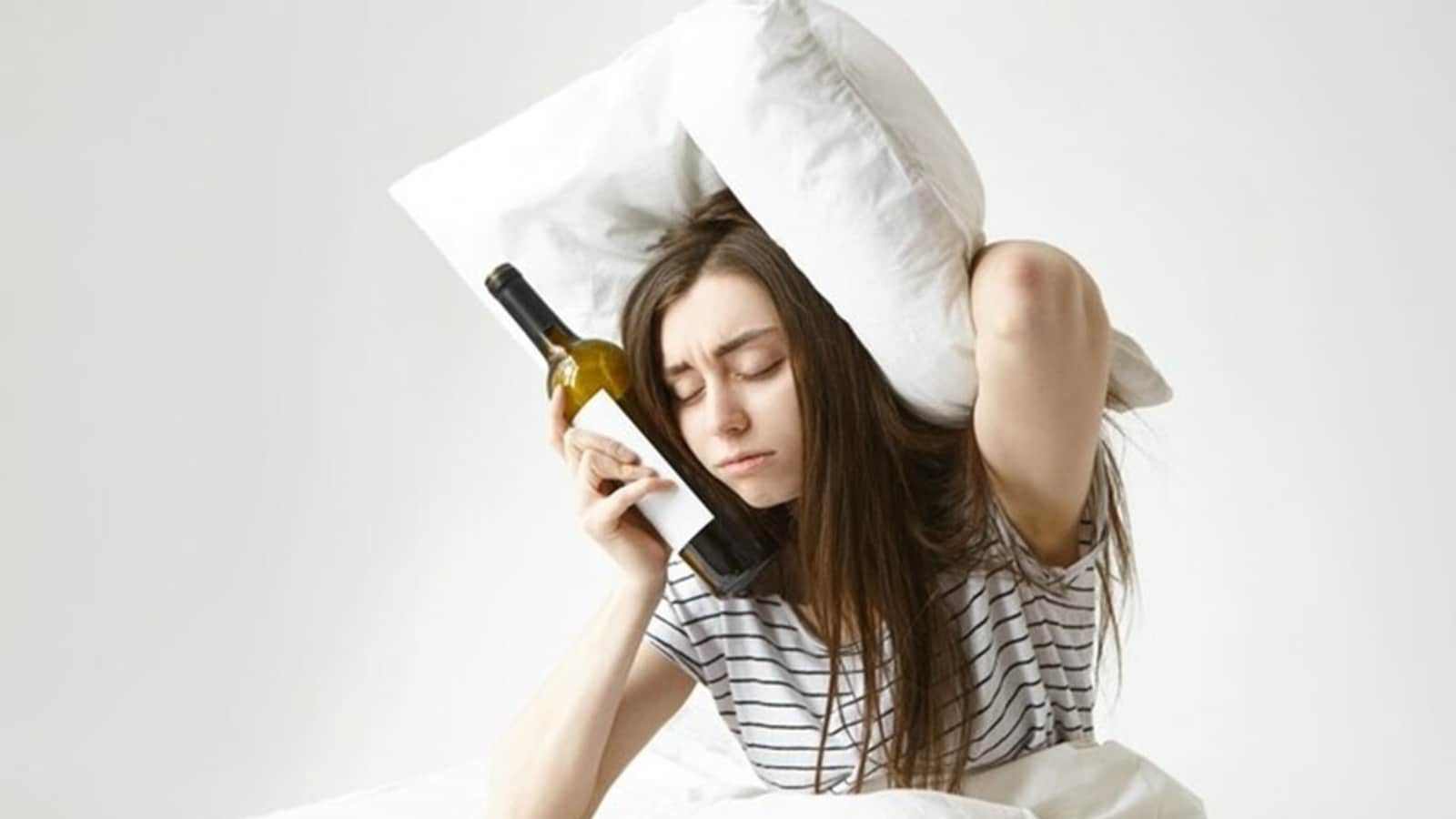 "Science-Backed Strategies for Preventing and Curing New Year's Hangovers"