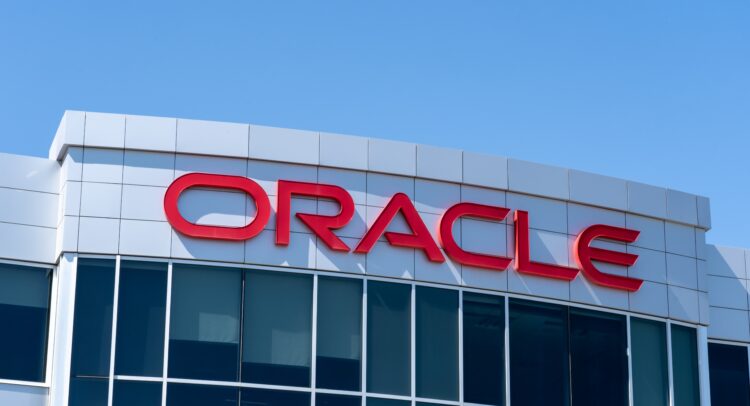 Oracle Stock Plummets After Earnings Miss and Spending Concerns