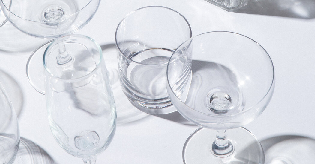 Featured image for "Dry January 2024: Embracing Health Benefits with Tips and Non-Alcoholic Alternatives"