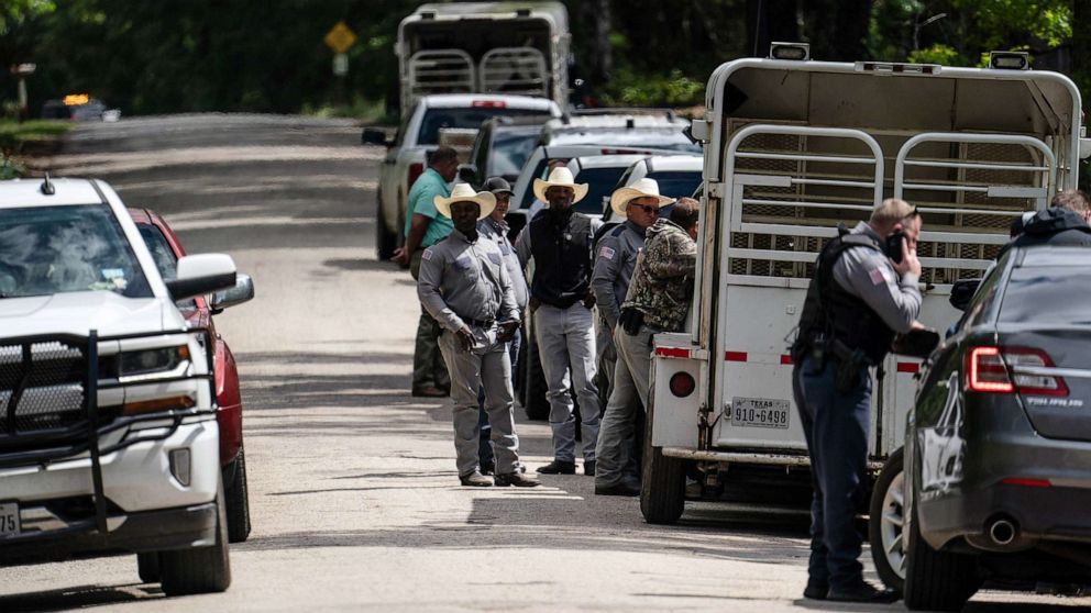 "Texas Mass Shooting Leaves 5 Dead, Suspect Previously Deported 4 Times"