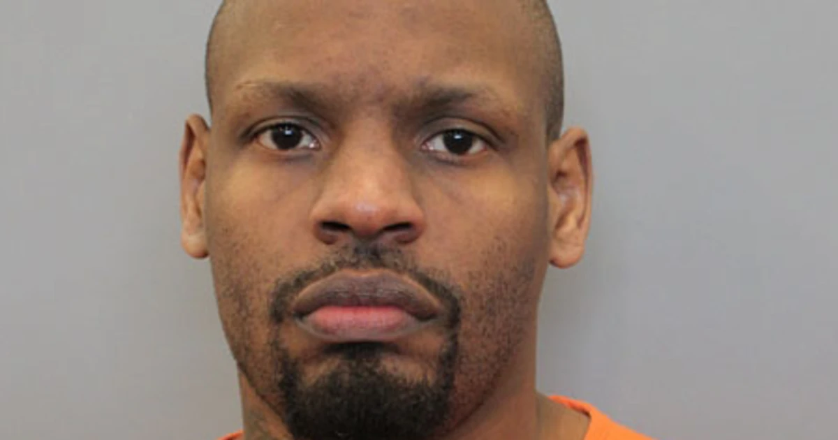 Featured image for Texas inmate mistakenly released, manhunt underway