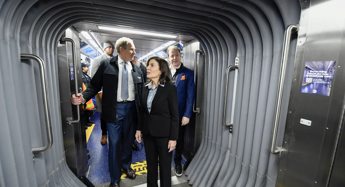 "MTA Introduces Open Gangway Subway Trains to NYC Commuters"